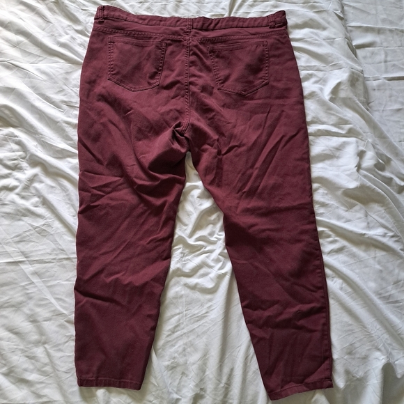 Love & Legend | Red burgundy women's straight leg jegging jean - Picture 7 of 13